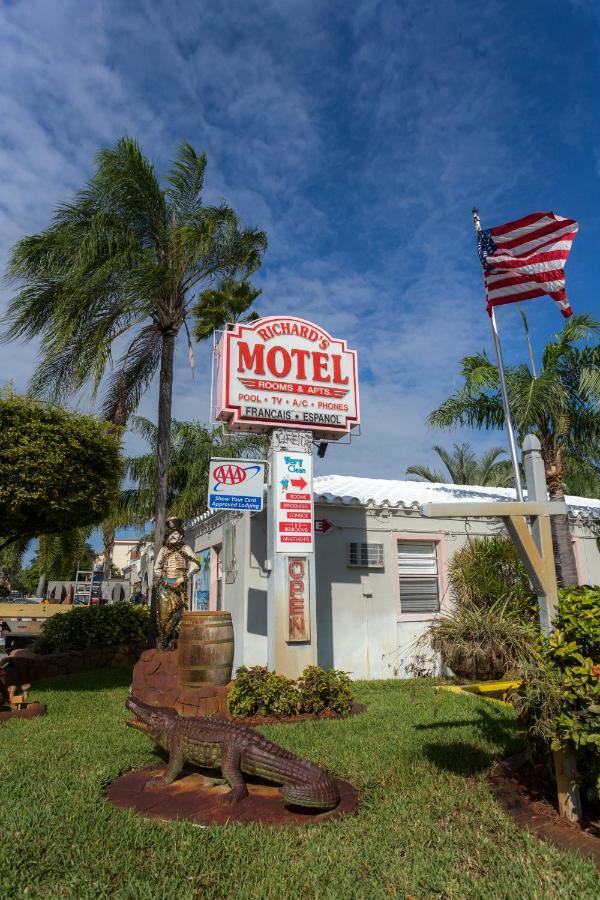 Richard's Motel *